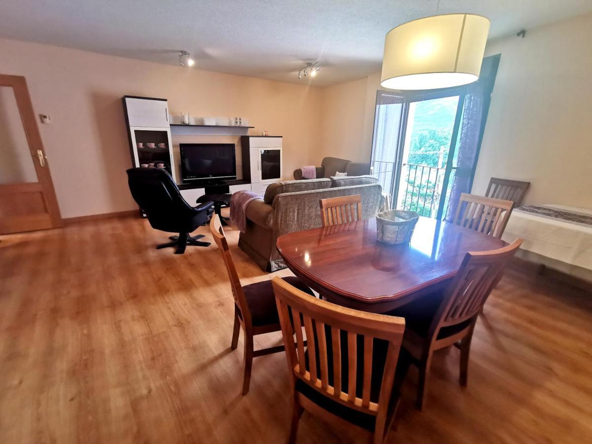 Riaza Vacacional - Apartamento En El Centro Eksteriør billede