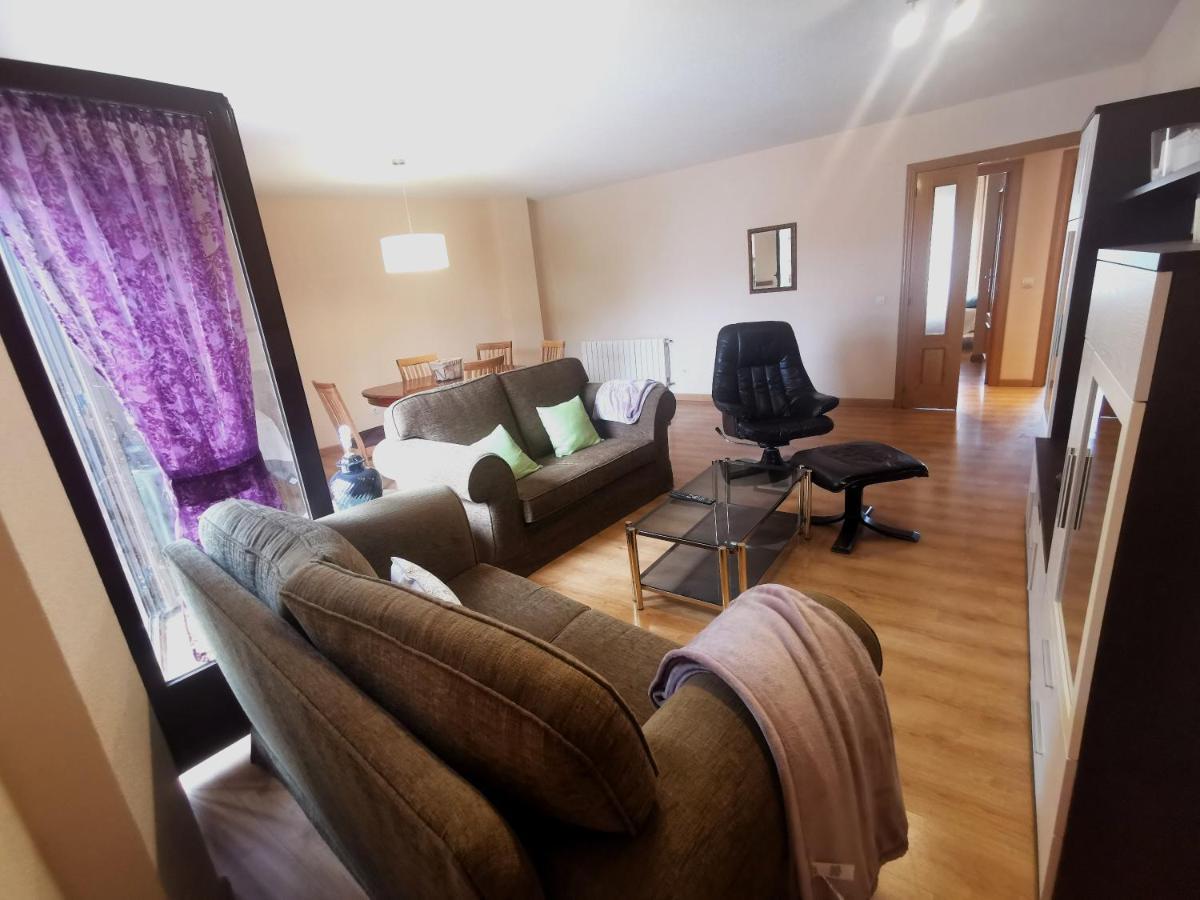 Riaza Vacacional - Apartamento En El Centro Eksteriør billede