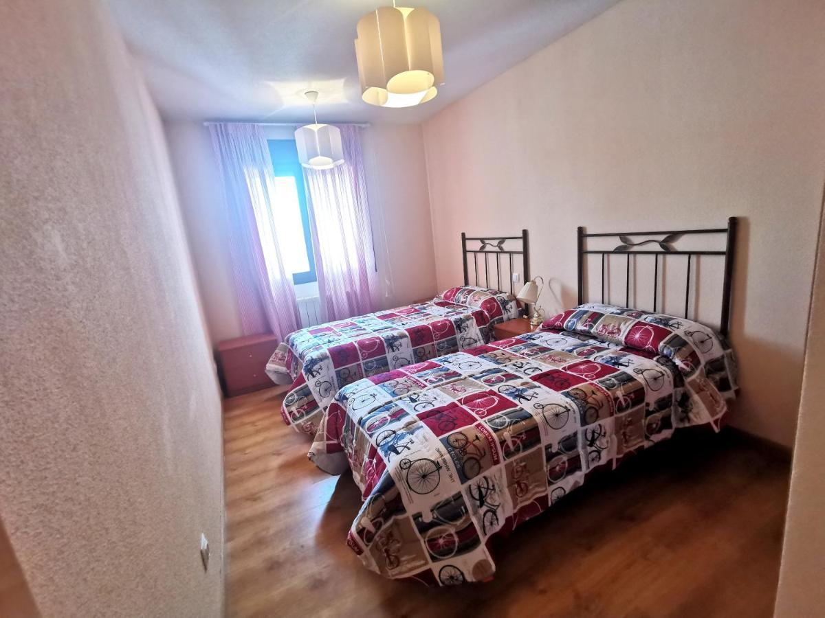 Riaza Vacacional - Apartamento En El Centro Eksteriør billede